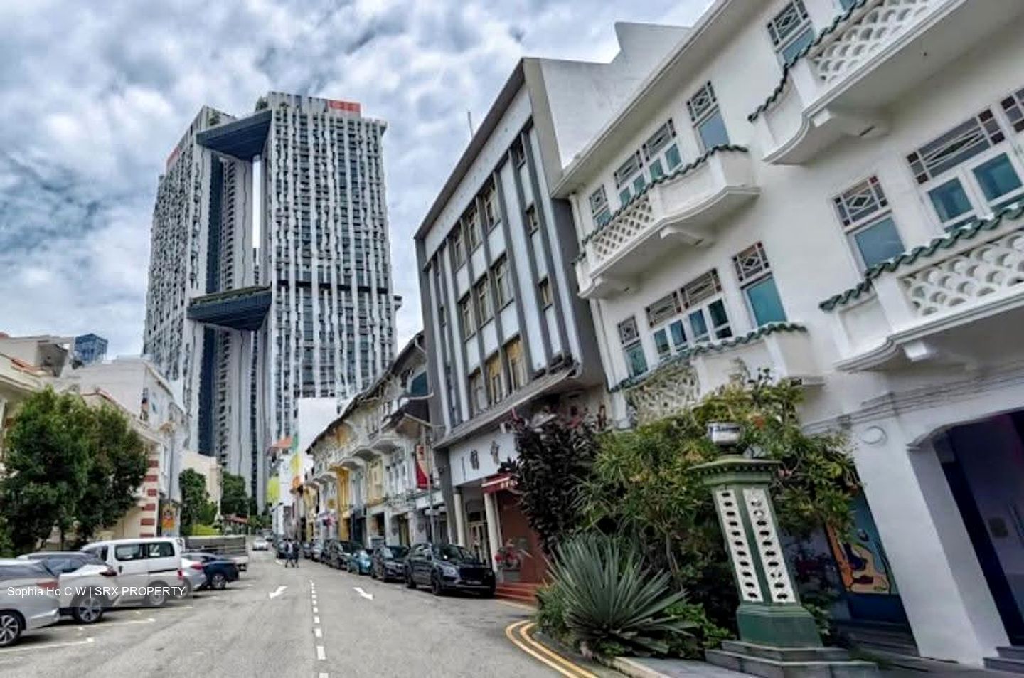 Teo Hong Road (D2), Office #631473011